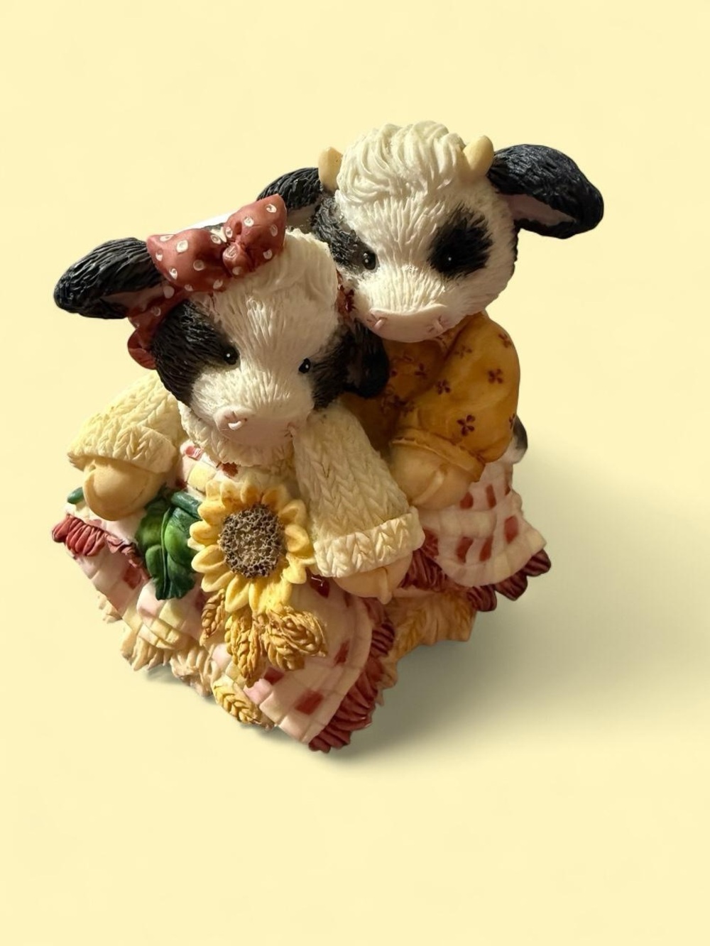 Rare 1995 Enesco “hay, let’s cuddle”- Black, White, Yellow